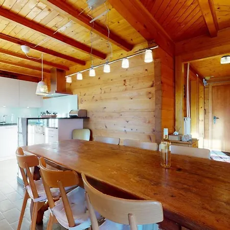 Appartement At The Bottom Of The Slopes In Crans-montana, Cosy Atmosphere *