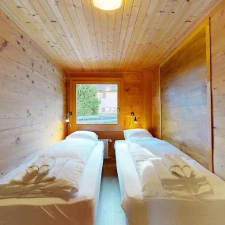 At The Bottom Of The Slopes In Crans-montana, Cosy Atmosphere Appartamento