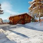 Appartement At The Bottom Of The Slopes In Crans-montana, Cosy Atmosphere *