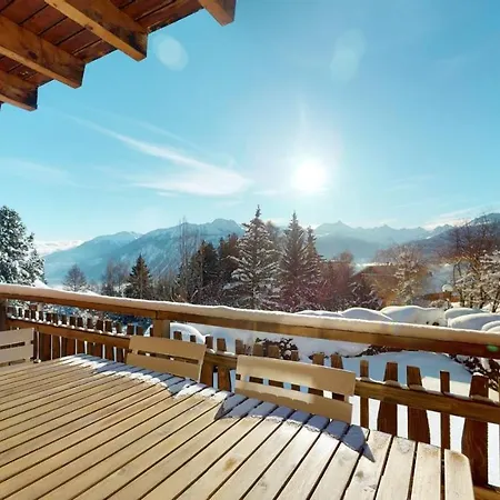 Appartement At The Bottom Of The Slopes In Crans-montana, Cosy Atmosphere